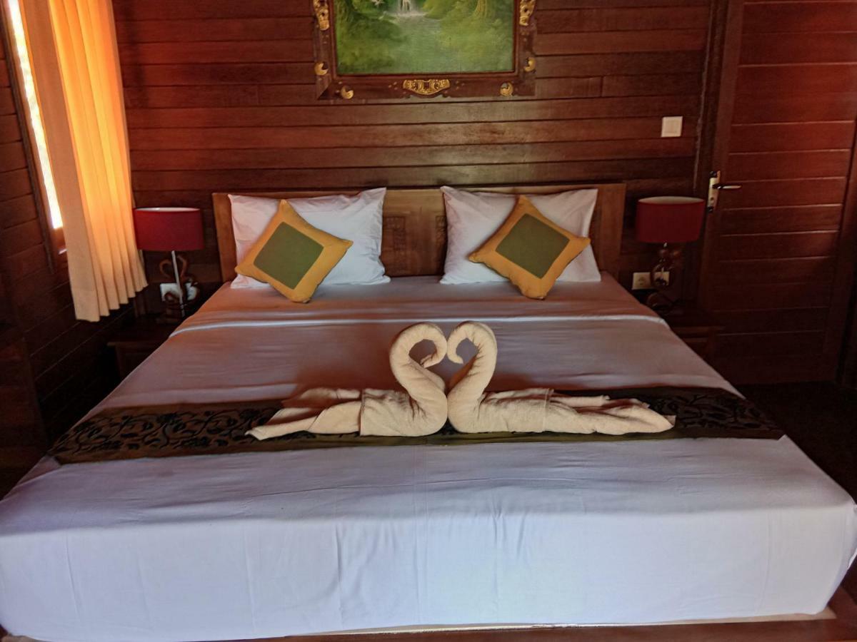 Svaha Nusa Guest House นูซาเลมโบงัน ภายนอก รูปภาพ