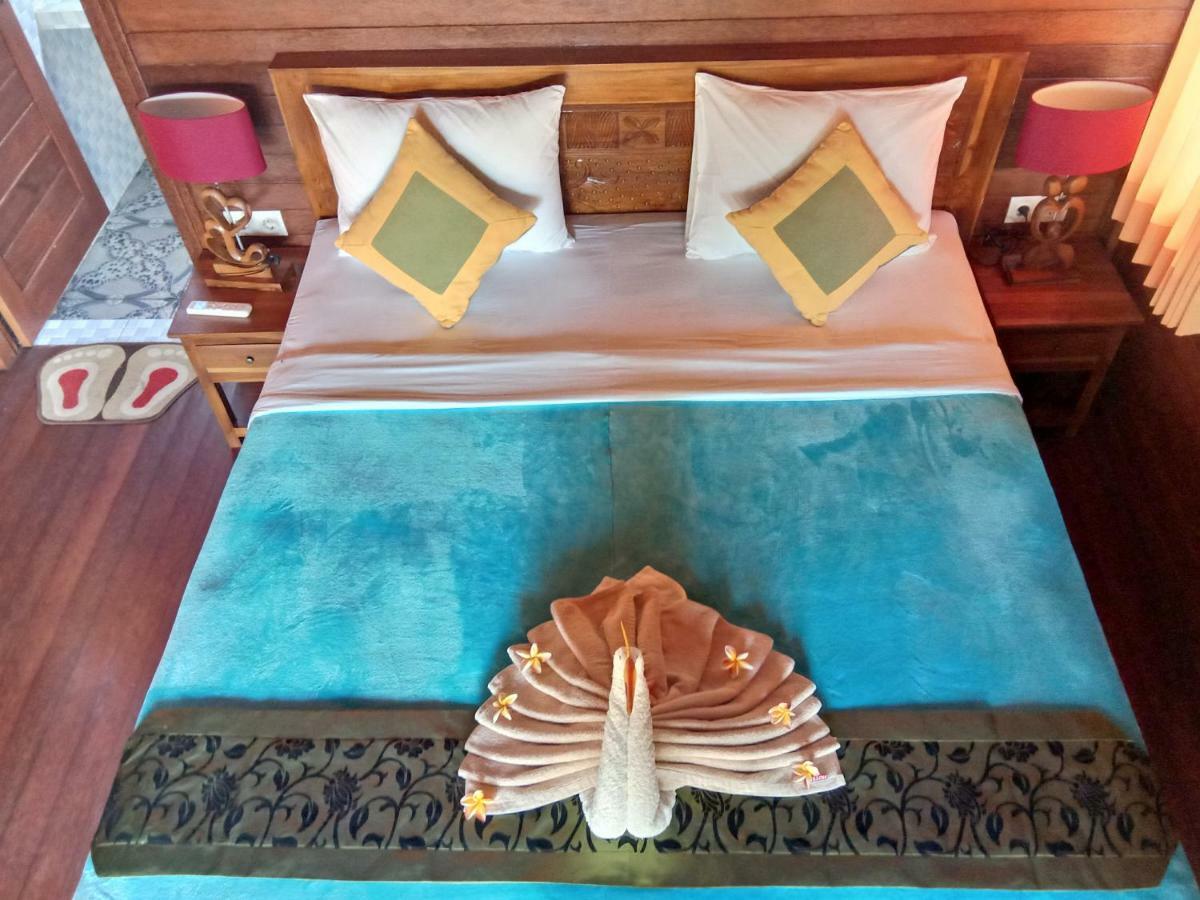 Svaha Nusa Guest House นูซาเลมโบงัน ภายนอก รูปภาพ